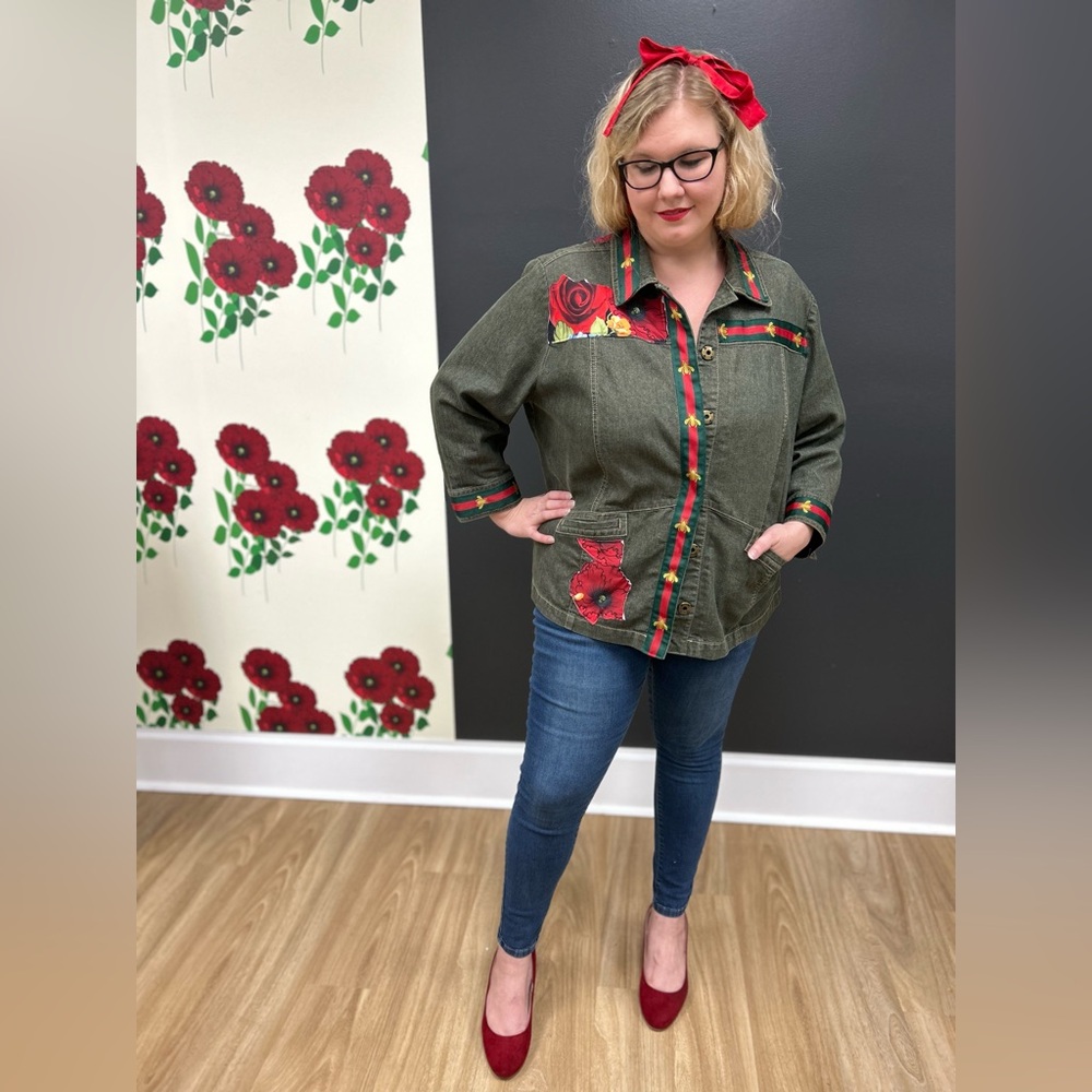 Designer Style Jacket w Bee Ribbon